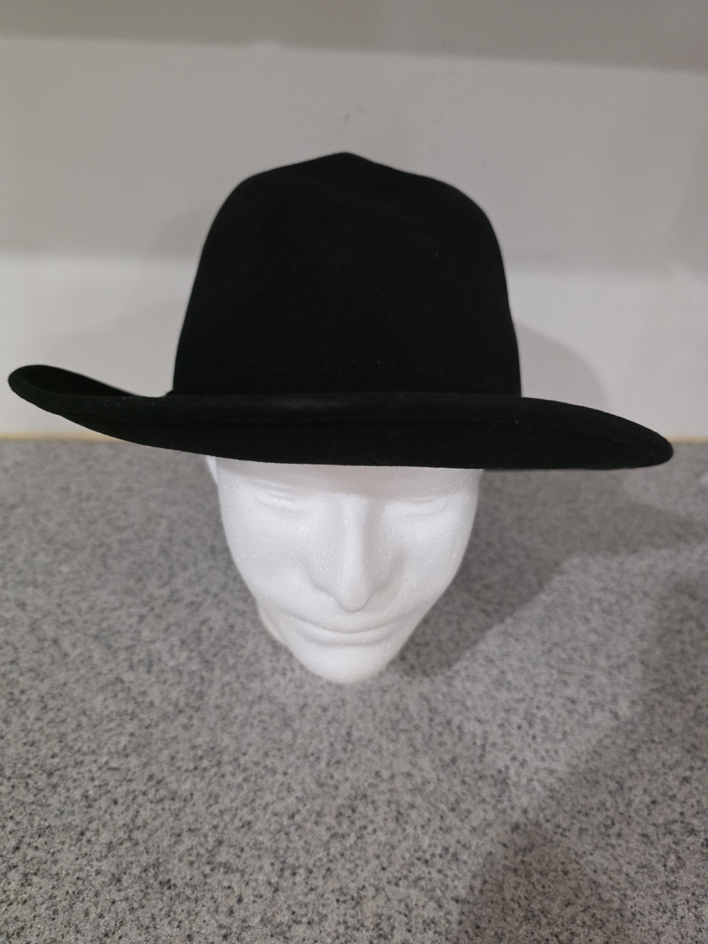 Men's Black Wide-Brim Felt Hat